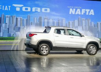 La Fiat Toro naftera sale a quitarle el liderazgo a la Renault Oroch