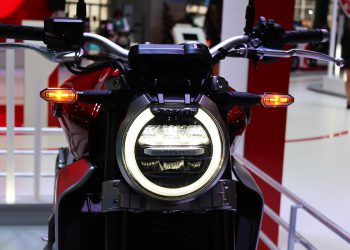 Honda R1000 Salon Moto