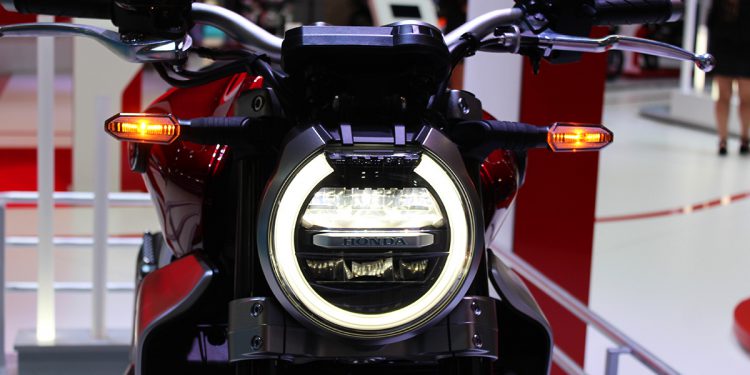 Honda R1000 Salon Moto