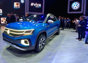 Volkswagen develó su pick-up Tarok que competiría con Fiat Toro