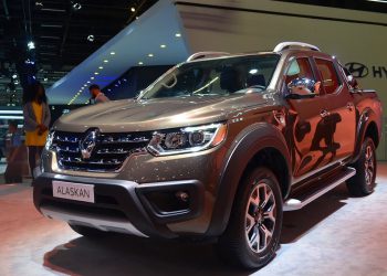 Video: nos subimos a la Renault Alaskan que llega en 2019