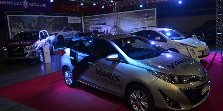 Toyota llevó su gran abanico de vehículos a la Expo Motor