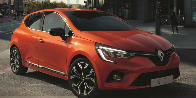 Renault clio v 1