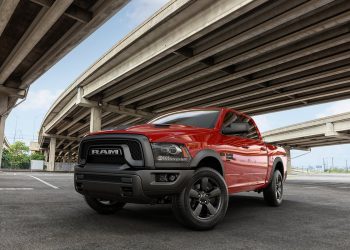 Ram-1500_Classic_Warlock-2019-1024-01