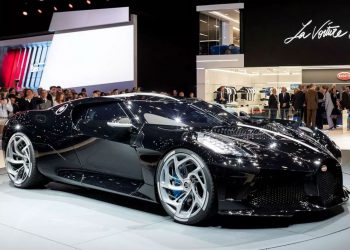 Bugatti la voiture noire 1