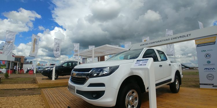 Chevrolet lució sus Pickups, SUVs y hasta el Camaro en Expoagro