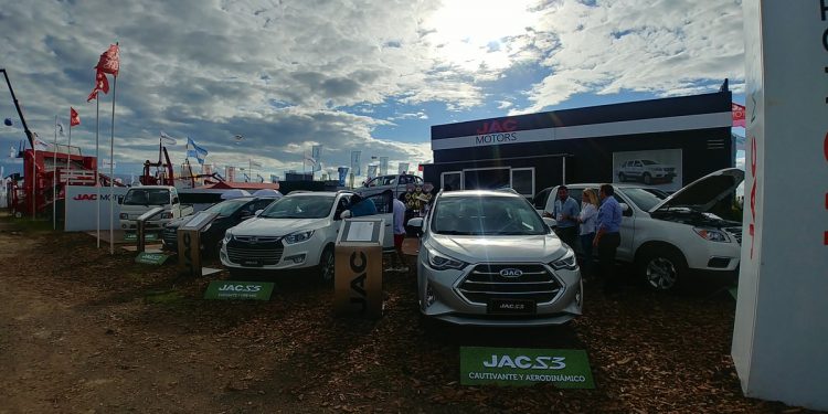 Autos chinos: la renovada propuesta de JAC en la Argentina