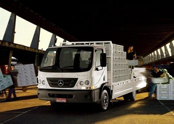 Mercedes comenzará a fabricar el camión Accelo en Argentina
