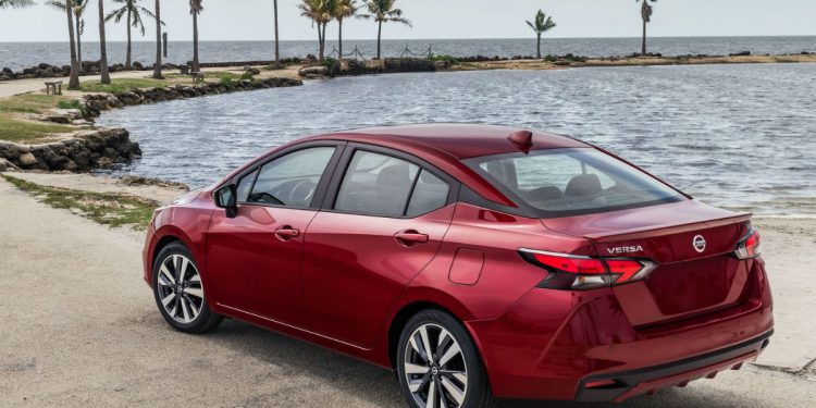 Nissan versa 2020 3