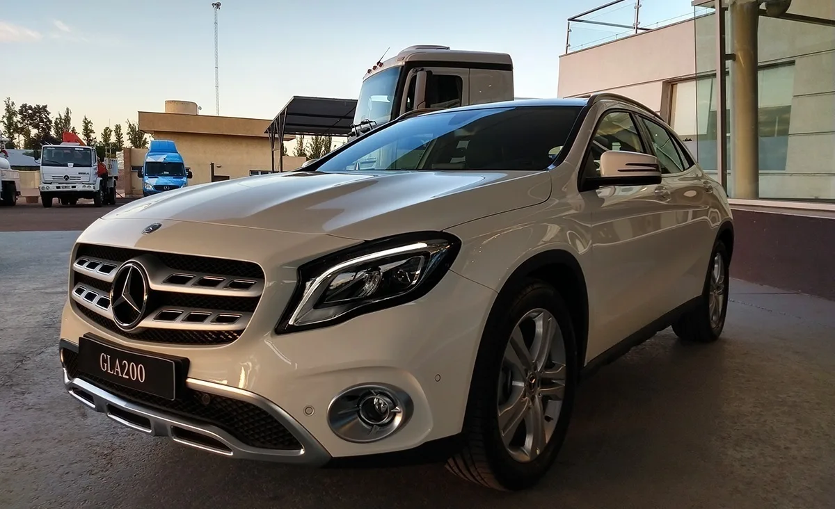 mercedes-gla-200-001