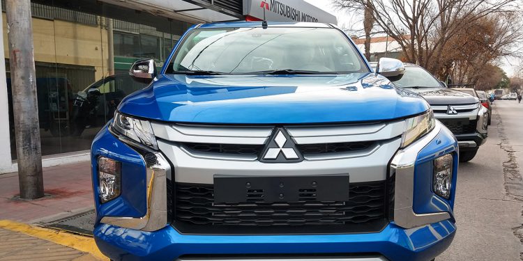 Mitsubishi L200 Mendoza