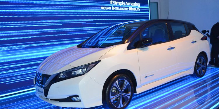 Nissan-Leaf-lanzamiento-10
