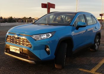 Manejamos la nueva Toyota RAV4 Hybrid: un SUV que gana por todos los frentes