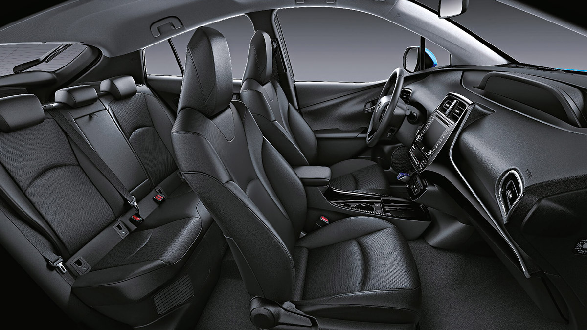 Toyota Prius 2019 interior