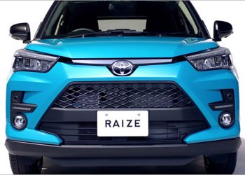 Toyota Raize frente