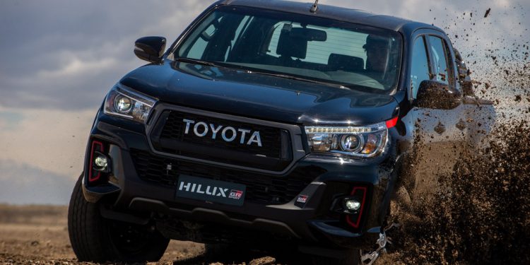 La Toyota Hilux GR Sport V6 ya se vende en Argentina: potencia y precio
