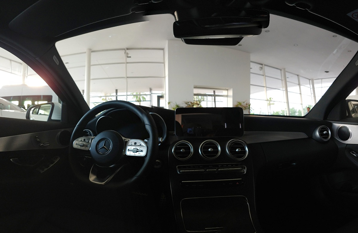 Mercedes Clase C 300 AMG Line interior