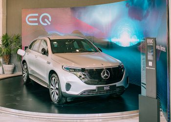 Desde la Costa Mercedes Benz sorprende con su modelo eléctrico