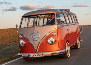 Se viene: Volkswagen presenta la Kombi de 1966 en versión eléctrica 2020