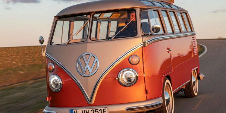 Se viene: Volkswagen presenta la Kombi de 1966 en versión eléctrica 2020