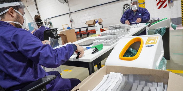 Ford Protectores faciales Cruz Roja Argentina