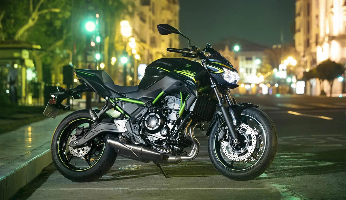 Kawazaki-Z650-2020-003