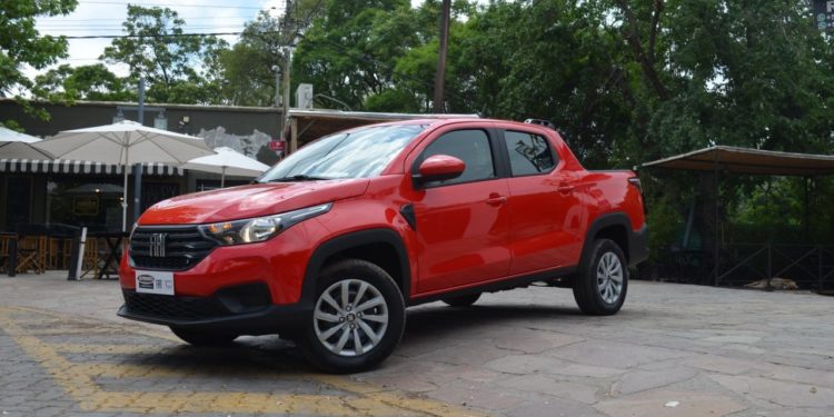 Doble test drive a la nueva Fiat Strada en Buenos Aires y Mendoza
