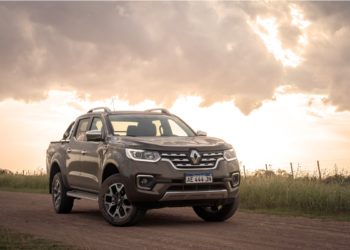 Lanzamiento oficial: Precios y versiones de la pickup Renault Alaskan en Argentina
