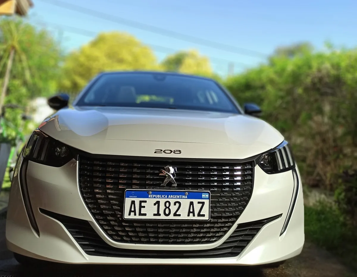 Test Drive: probamos en Buenos Aires el nuevo Peugeot 208 pero en versión Feline