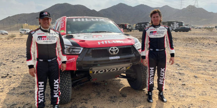 Dakar Hilux Juan Cruz y Alejandro Yacopini