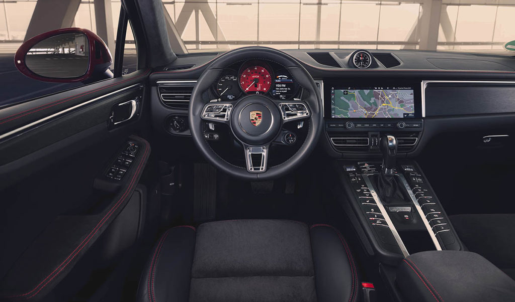 Porsche Macan GTS 2021 interior