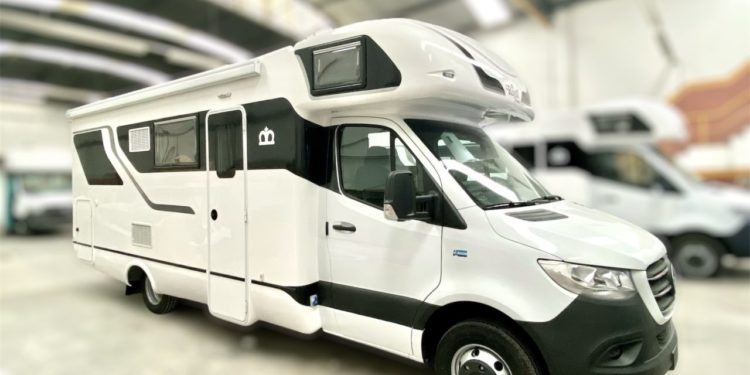 Viajes anti COVID-19: así es la fábrica argentina de motorhome alta gama