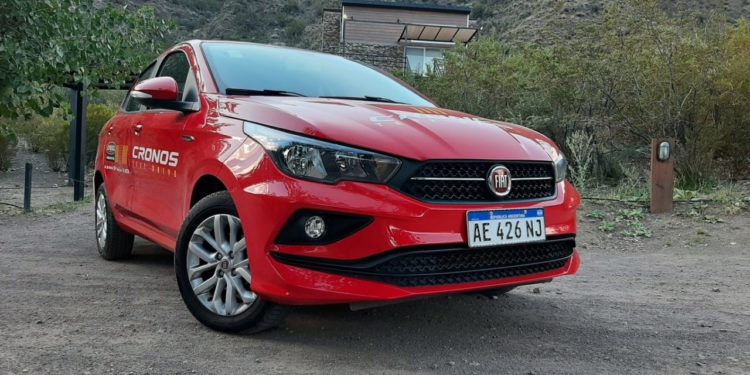 Test al Fiat Cronos en Mendoza: porqué es el auto más vendido de Argentina