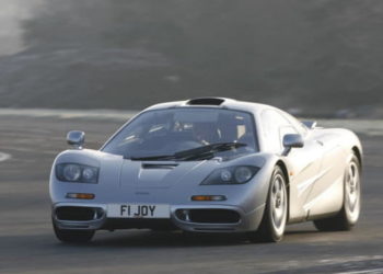 Los 10 autos más rápidos del mundo en la actualidad: Bugatti y más