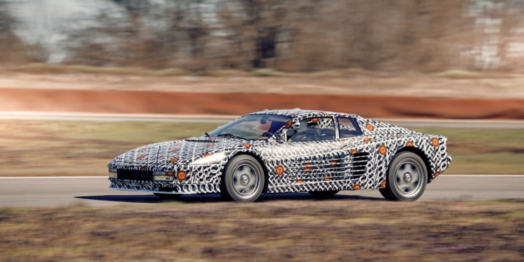 ¿Es posible mejorar aún más el Ferrari Testarossa? una empresa suiza tiene la respuesta
