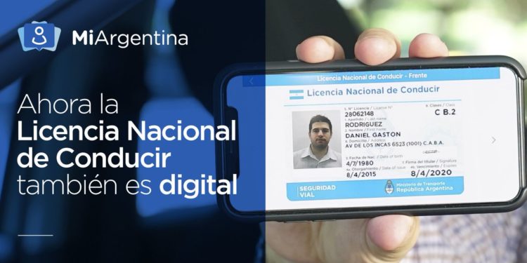 Confinamiento y controles: cómo llevar todos los papeles del auto en el celular