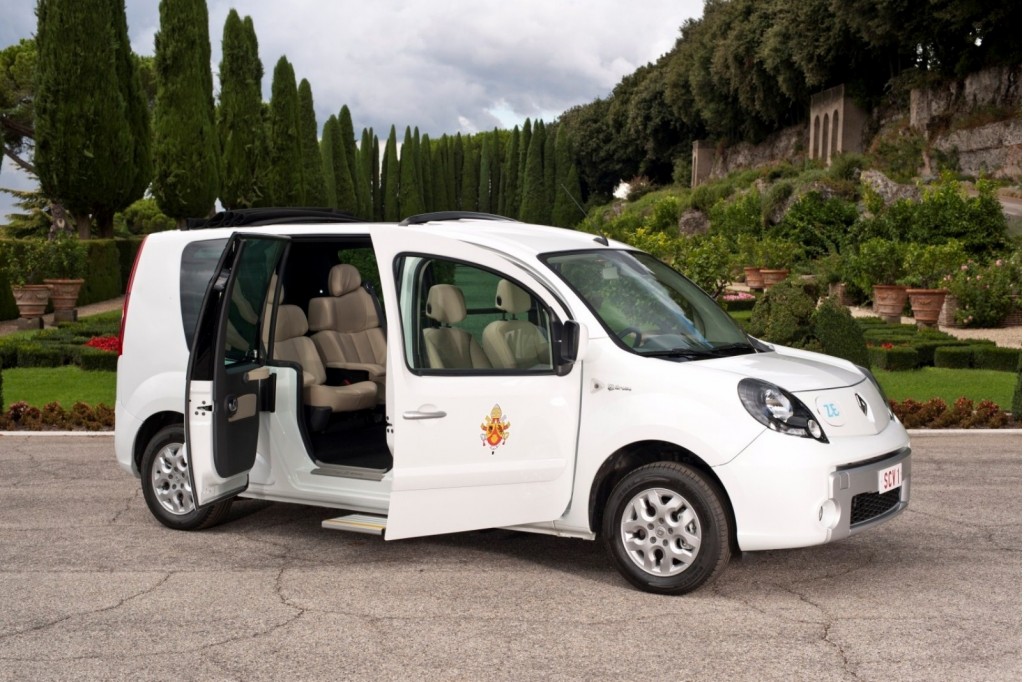 El Renault Kangoo ZE del Papa (Foto: Renault Italie)