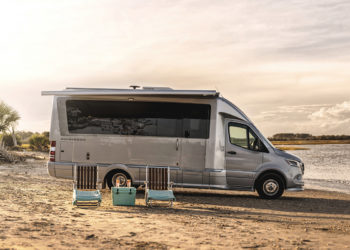 Mercedes Airstream Atlas Touring Coach 2021