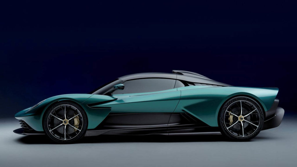 Aston Martin Valhalla 2022