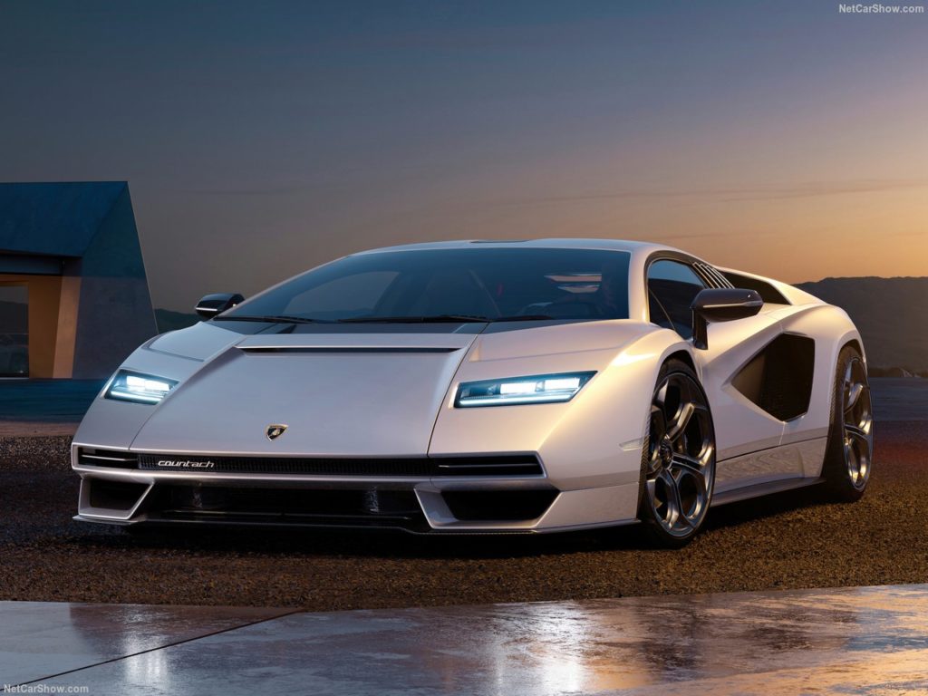 Lamborghini Countach: la vuelta de un clásico adaptado al Siglo XXI