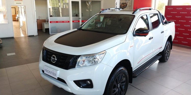 Nissan Frontier X Gear + Mendoza