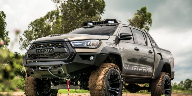 Toyota Hilux Rebo by Rad