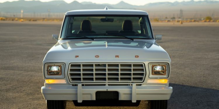Ford F-100 Eluminator: así luce la chata clásica 100% eléctrica