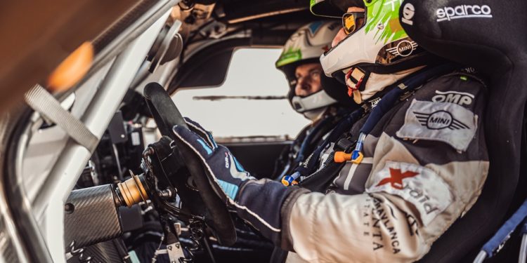 A poco del comienzo del Dakar 2022, así se alista Sebastián Halpern