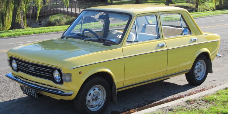Sale a subasta el Fiat 128 Europa de Diego Maradona, su primer auto