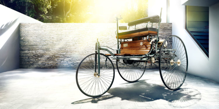 Mercedes-Benz 136 años del primer automóvil