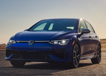 El nuevo Volkswagen Golf es descubierto durante sus pruebas en Brasil