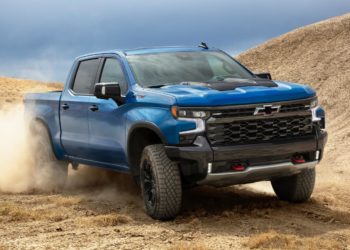 Silverado, Titan y Tundra: las camionetas bestias que no tenemos en Argentina