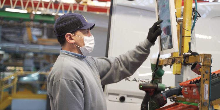 Renault incrementa la producción en su fábrica de Córdoba y abre nuevos empleos