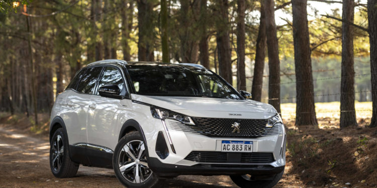 Peugeot 3008 Hybrid4 2022